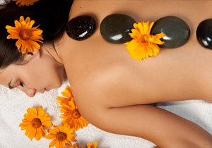 Hot-Stone Massage - SPA ADAGIO ALLES in Marburg